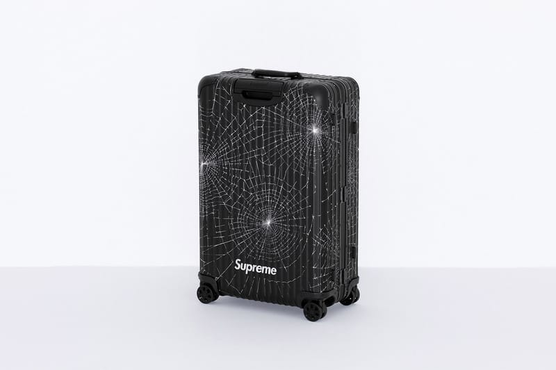 rimowa supreme black