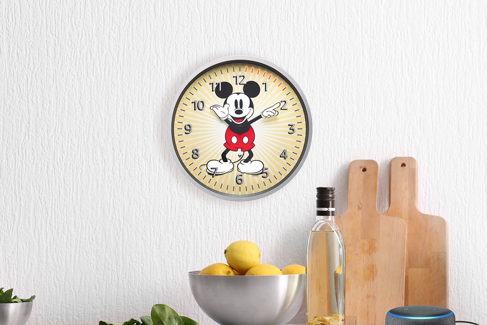 Alexa Gadgets : une horloge murale (intelligente) avec Mickey Mouse