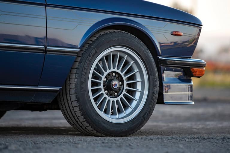 1982 BMW Alpina B7 S Turbo RM Sotheby's Auction coupe ferrari race car bid buy now paris japan WBACJ710XB6579934 330 bhp and 500 Nm of torque specs info service history