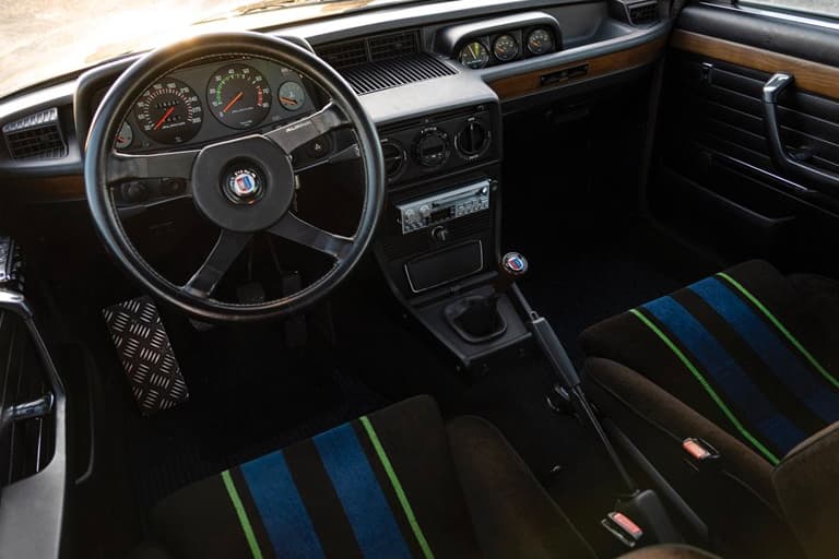 1982 BMW Alpina B7 S Turbo RM Sotheby's Auction coupe ferrari race car bid buy now paris japan WBACJ710XB6579934 330 bhp and 500 Nm of torque specs info service history 