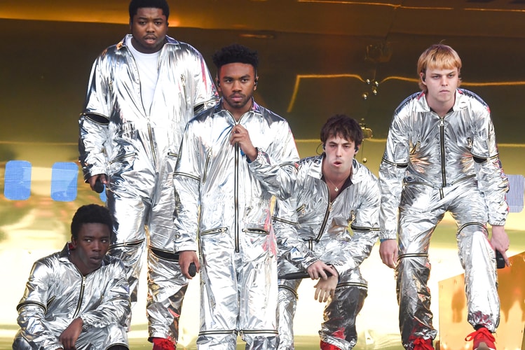 Kevin Abstract Treadmill Walking Livestream Hypebeast