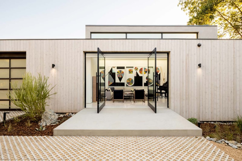 dan brunn architecture bride house los angeles hancock park built over brook stream 