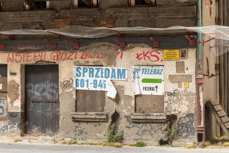 KIRK Gallery "Up the Wall" Exhibition Joshua Smith Etam Cru Sainer Bezt Miniature Building Mural Lodz Poland