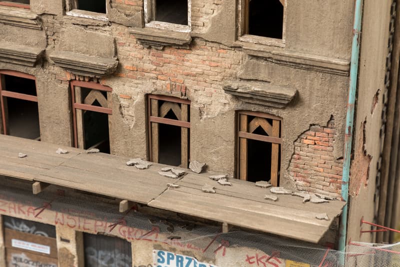 KIRK Gallery "Up the Wall" Exhibition Joshua Smith Etam Cru Sainer Bezt Miniature Building Mural Lodz Poland