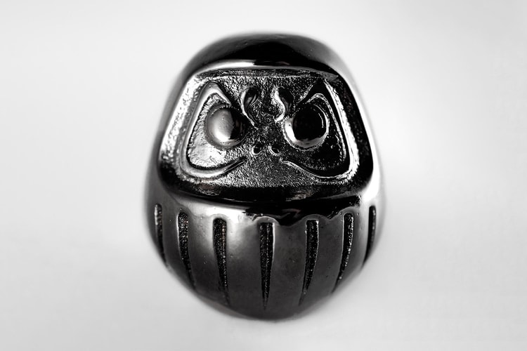 Luna Ikuta to Release Black Nickel-Plated 'Daruma Dolls'