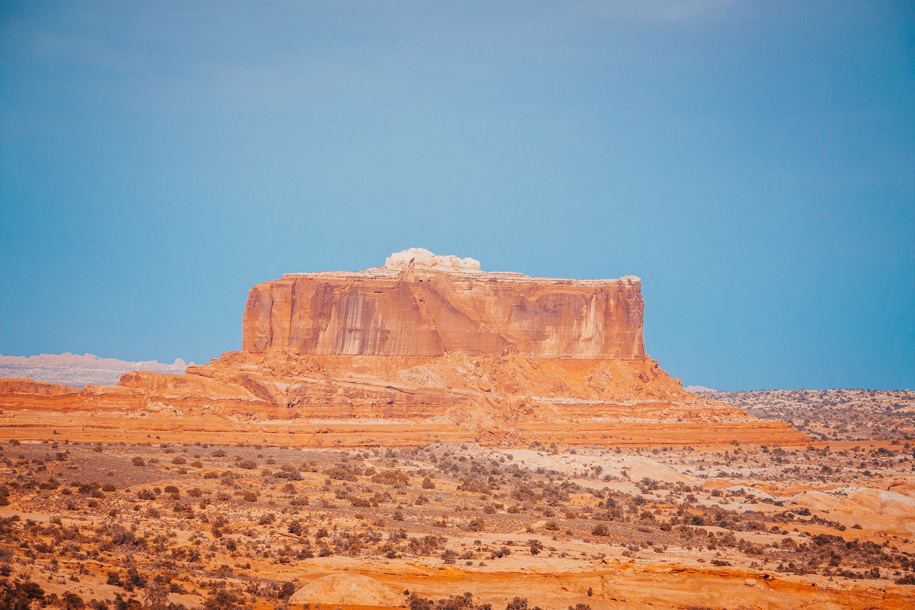 Land Rover Adventure Experience Moab Utah Info Range Rover SUVs Luxury travel Discovery rock-crawling off-roading canyonlands