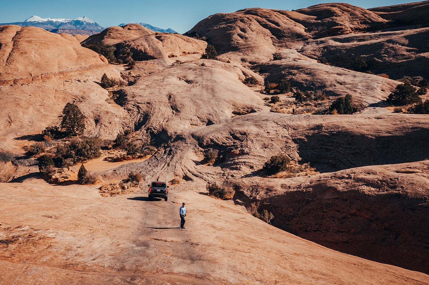 Land Rover Adventure Experience Moab Utah Info Range Rover SUVs Luxury travel Discovery rock-crawling off-roading canyonlands