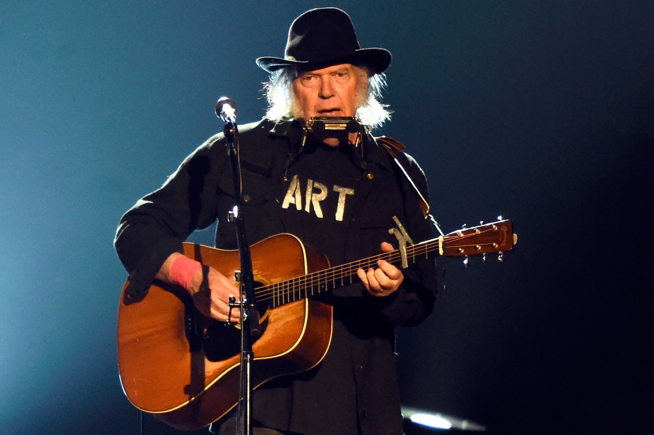 neil-young-shares-list-unreleased-music-info-1.jpg