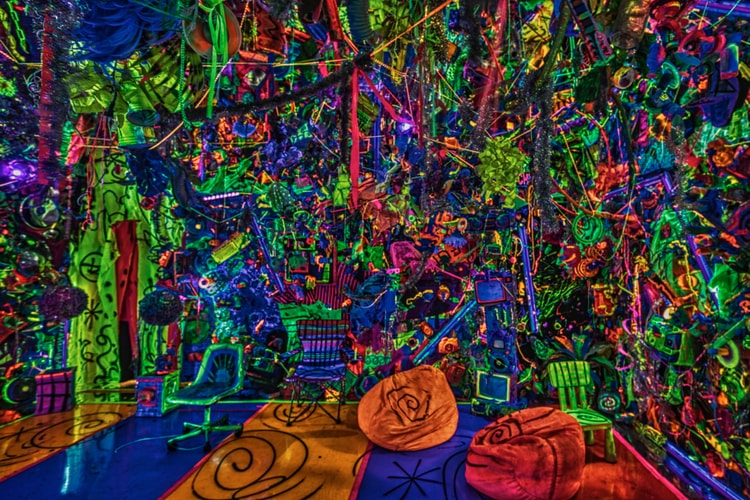 NSU Art Museum Spotlights Works by KAWS, FriendsWithYou & More in "Happy!" Exhibition