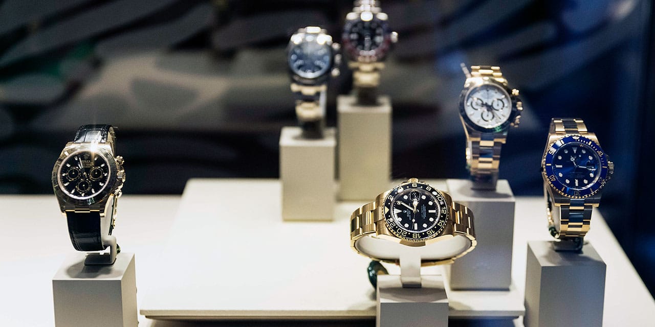 10 Tips on How to Spot a Fake Rolex - Pre-Owned Luxury Watches - Oakleigh  Watches