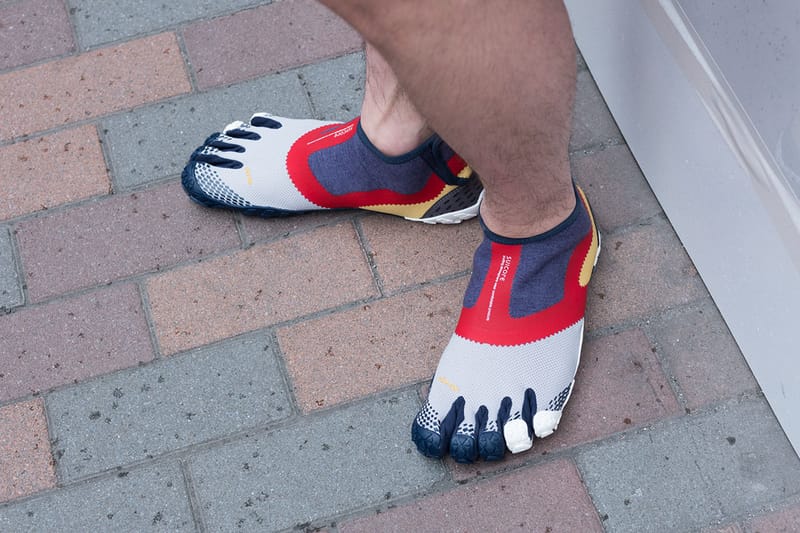 suicoke closed toe