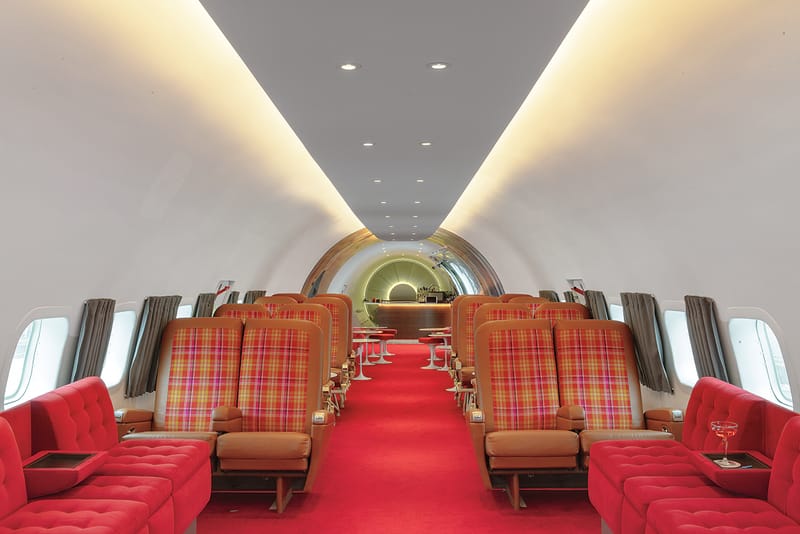 TWA Hotel Turns Vintage Airplane Into Retro Cocktail Bar
