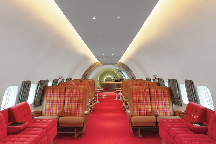 TWA Hotel Turns Vintage Airplane Into Retro Cocktail Bar