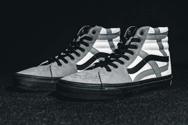 vans de lunares