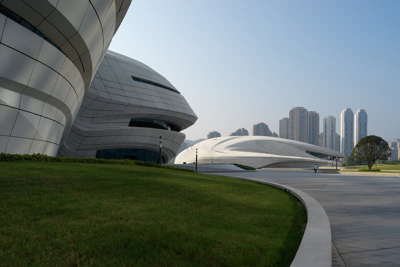 Zaha Hadid Architects Culture Arts Centre China Hunan theater organic architecture