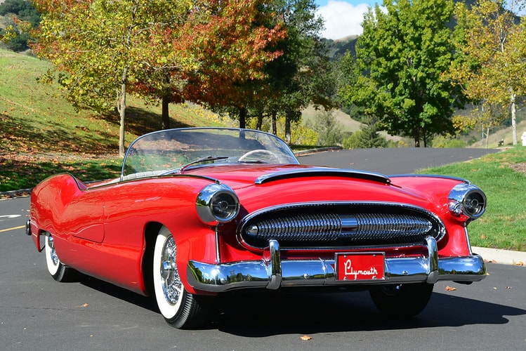 A One-Off 1954 Plymouth Belmont Concept Leads Mecum's Gallery Exposition for 2020