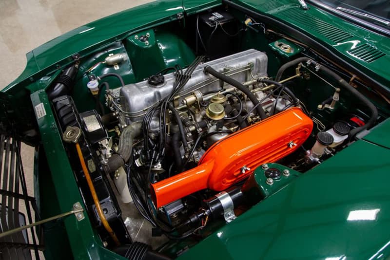 1971 Datsun 240Z Sells for $310,000 USD Auction Bring A Trailer Listing Premium Classic Japanese JDM Sportscar Original Racing Green Automotive News Record Sale