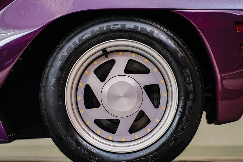 1991 Vector W8 Twin Turbo For Auction RM Sotheby's $300,000 - $450,000 USD Classic '90s Supercar 242 mph 0-60 MPH 3.9 Seconds One of 17 Production Models Super Limited Car News