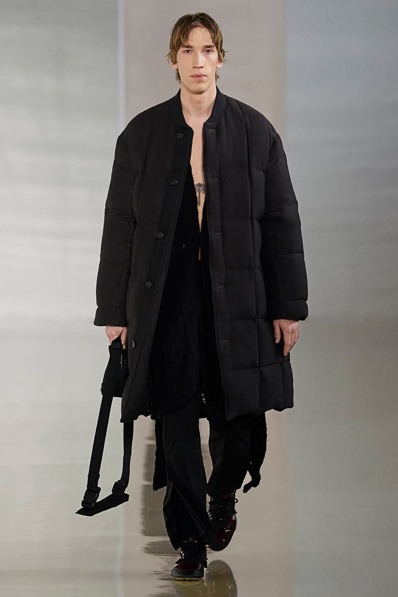 Acne Studios Fall Winter 2020 Collection Runway Paris Fashion Week Scandinavian minimalism co ed mens womens gender fluid cream color shades leather sweden Johnny Johansson