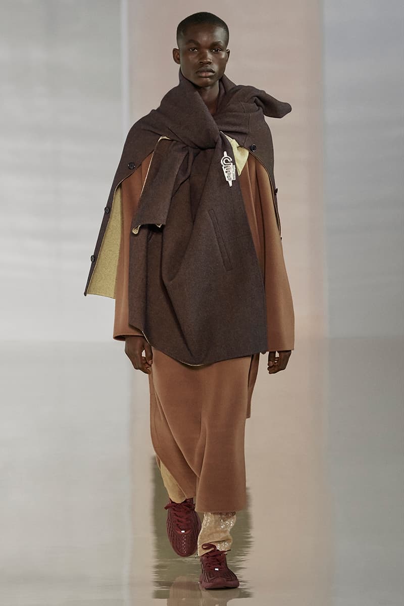 Acne Studios Fall Winter 2020 Collection Runway Paris Fashion Week Scandinavian minimalism co ed mens womens gender fluid cream color shades leather sweden Johnny Johansson