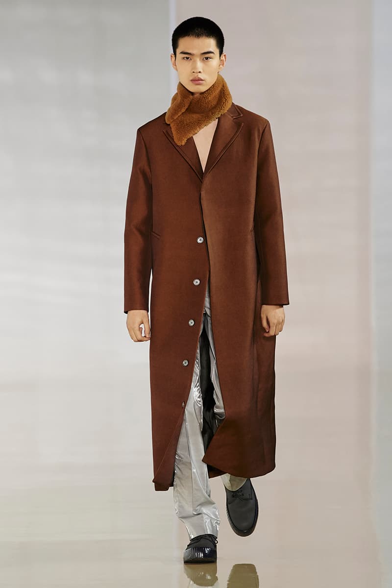 Acne Studios Fall Winter 2020 Collection Runway Paris Fashion Week Scandinavian minimalism co ed mens womens gender fluid cream color shades leather sweden Johnny Johansson