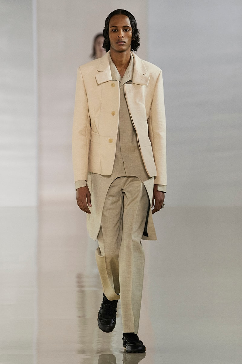 Acne Studios Fall Winter 2020 Collection Runway Paris Fashion Week Scandinavian minimalism co ed mens womens gender fluid cream color shades leather sweden Johnny Johansson