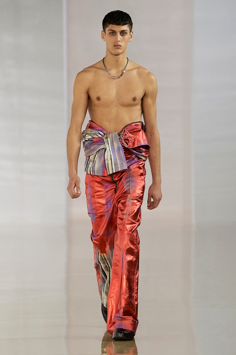 Acne Studios Fall Winter 2020 Collection Runway Paris Fashion Week Scandinavian minimalism co ed mens womens gender fluid cream color shades leather sweden Johnny Johansson