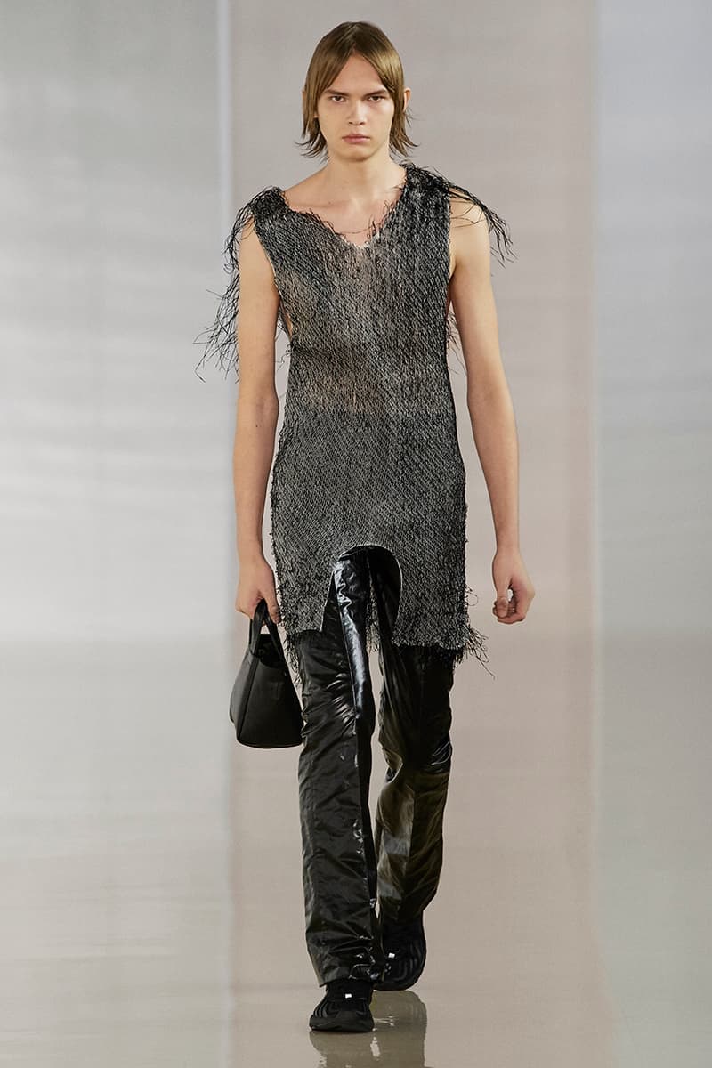 Acne Studios Fall Winter 2020 Collection Runway Paris Fashion Week Scandinavian minimalism co ed mens womens gender fluid cream color shades leather sweden Johnny Johansson