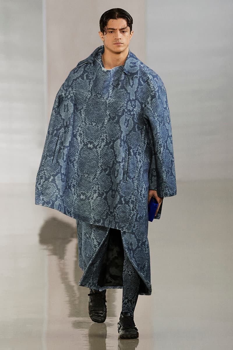 Acne Studios Fall Winter 2020 Collection Runway Paris Fashion Week Scandinavian minimalism co ed mens womens gender fluid cream color shades leather sweden Johnny Johansson