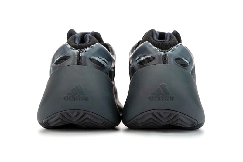39+ Adidas Yeezy 700 V3 Black Pics