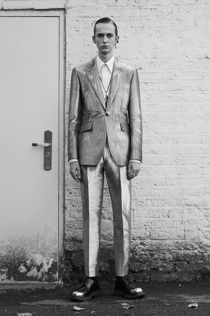 Alexander McQueen Fall/Winter 2020 Menswear Lookbook Collection Sarah Burton Creative Director Double-breasted overcoats Tailoring Military Coats Jackets Milan Fashion Week