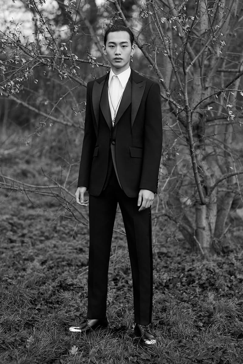 Alexander McQueen Fall/Winter 2020 Menswear Lookbook Collection Sarah Burton Creative Director Double-breasted overcoats Tailoring Military Coats Jackets Milan Fashion Week