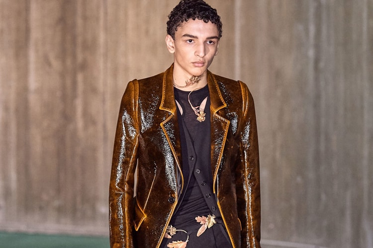 Ann Demeulemeester FW20 Straddles Romance and Darkness