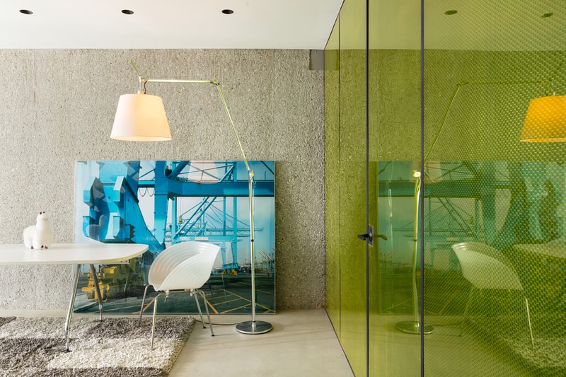 Clive Wilkinson Architects Self-Designed Los Angeles Home Wood Black Zinc Concrete Stilts Douglas Fir Spaceship 