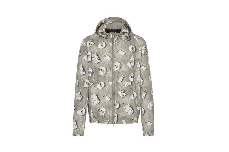 Daniel Arsham x Dior Spring/Summer 2020 Collection Drop Release Information Date Out Now Kim Jones SS20 Closer Look Shop Now Collaboration Exclusive Items Hoodie Pants Boots Rings Shirts Shorts Bracelets Caps Bags Sneakers B23