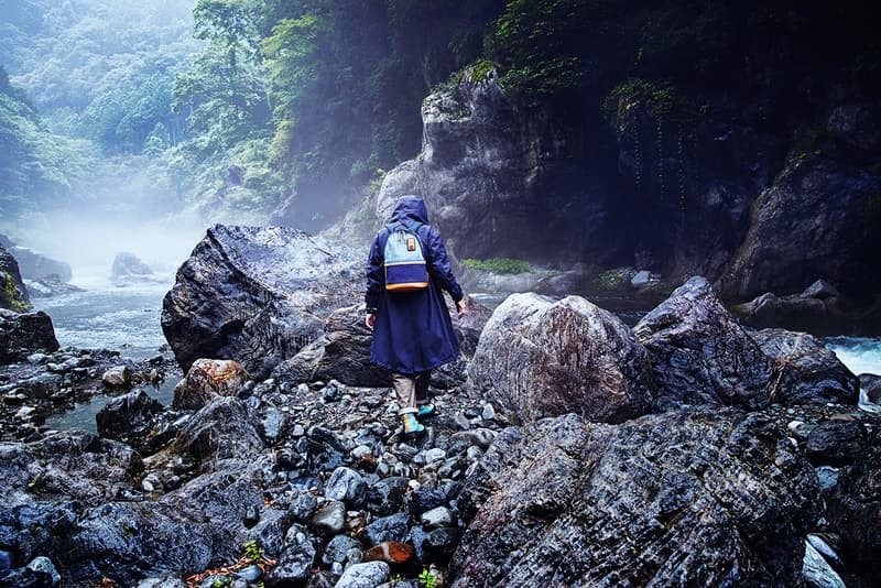 Eye/LOEWE/Nature Spring/Summer 2020 Collection SS20 Lookbook Jonathan Anderson Outdoors Inspiration Gray Sorrenti British actor Josh O’Connor Mount Fuji Japan