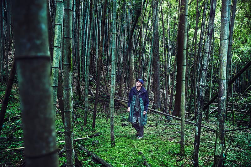 Eye/LOEWE/Nature Spring/Summer 2020 Collection SS20 Lookbook Jonathan Anderson Outdoors Inspiration Gray Sorrenti British actor Josh O’Connor Mount Fuji Japan