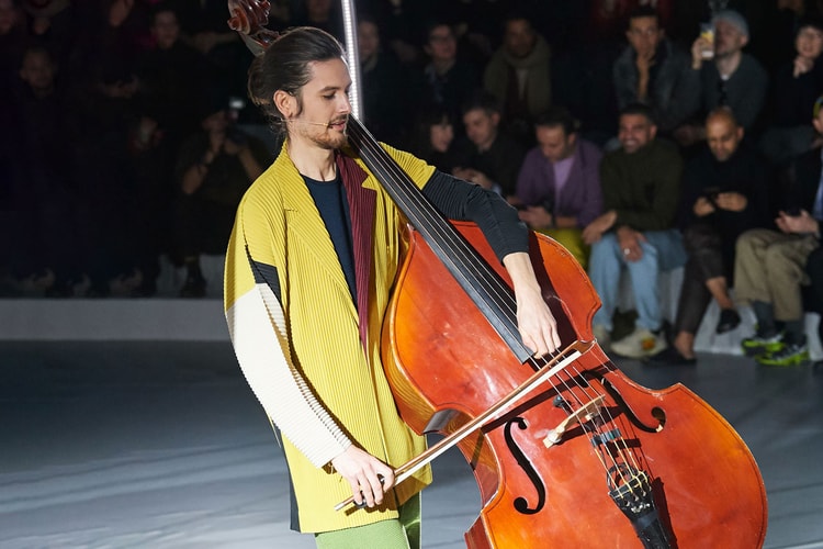 HOMME PLISSÉ Issey Miyake FW20 Is One Big Pleated Party