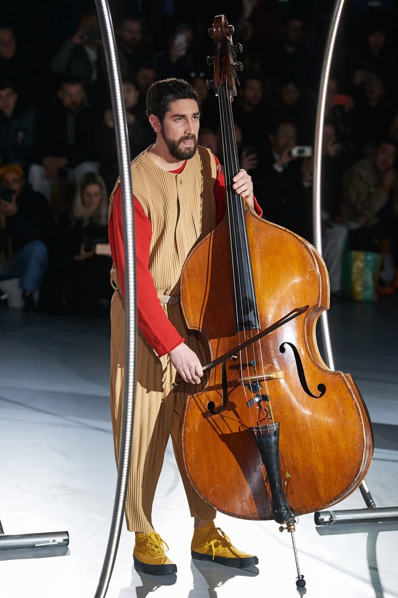 HOMME PLISSÉ Issey Miyake Fall/Winter 2020 Collection Runway menswear fw20 paris fashion week homme plisse