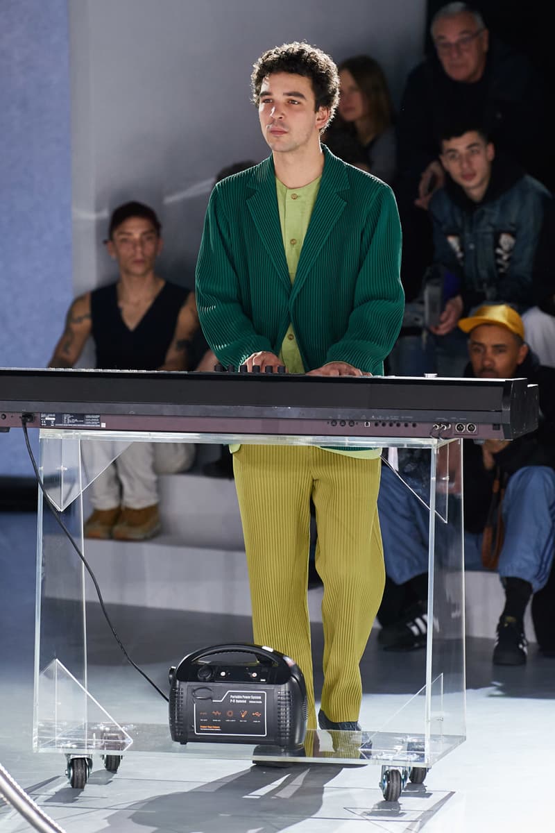 HOMME PLISSÉ Issey Miyake Fall/Winter 2020 Collection Runway menswear fw20 paris fashion week homme plisse