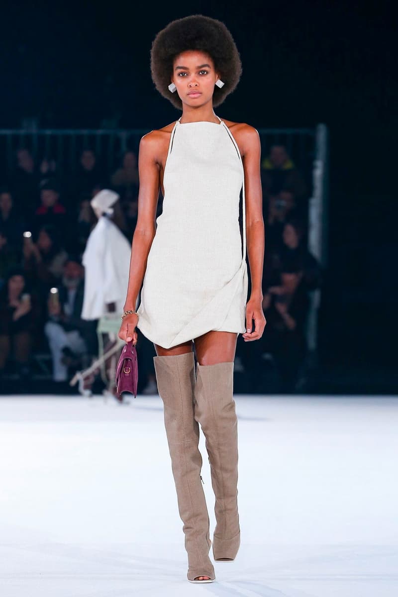 Jacquemus Fall Winter 2020 Collection Runway Paris Fashion Week pfw co ed mens womens french parisian deconstrcuted olive drab minimal denim exagerrated Simon Porte Jacquemus