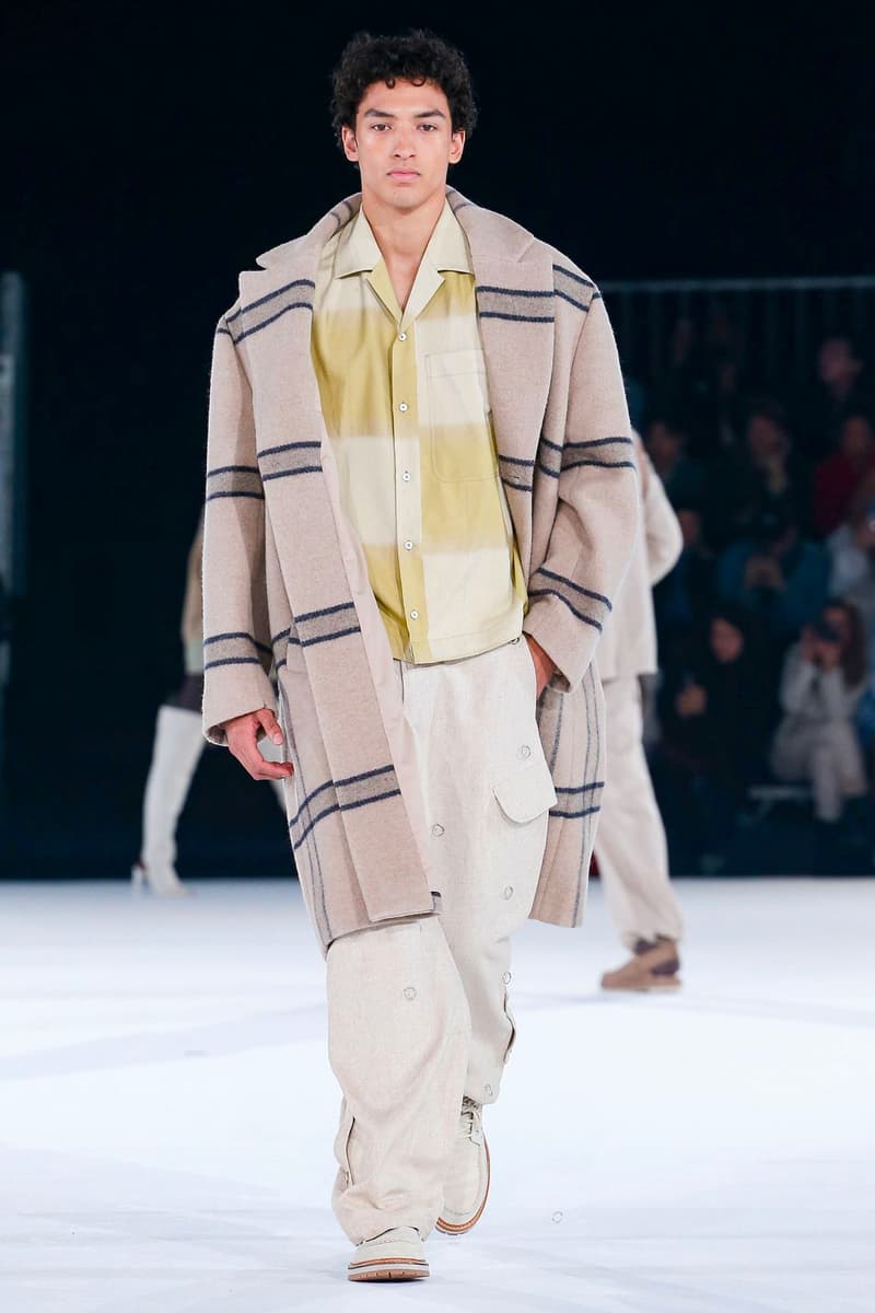 Jacquemus Fall Winter 2020 Collection Runway Paris Fashion Week pfw co ed mens womens french parisian deconstrcuted olive drab minimal denim exagerrated Simon Porte Jacquemus