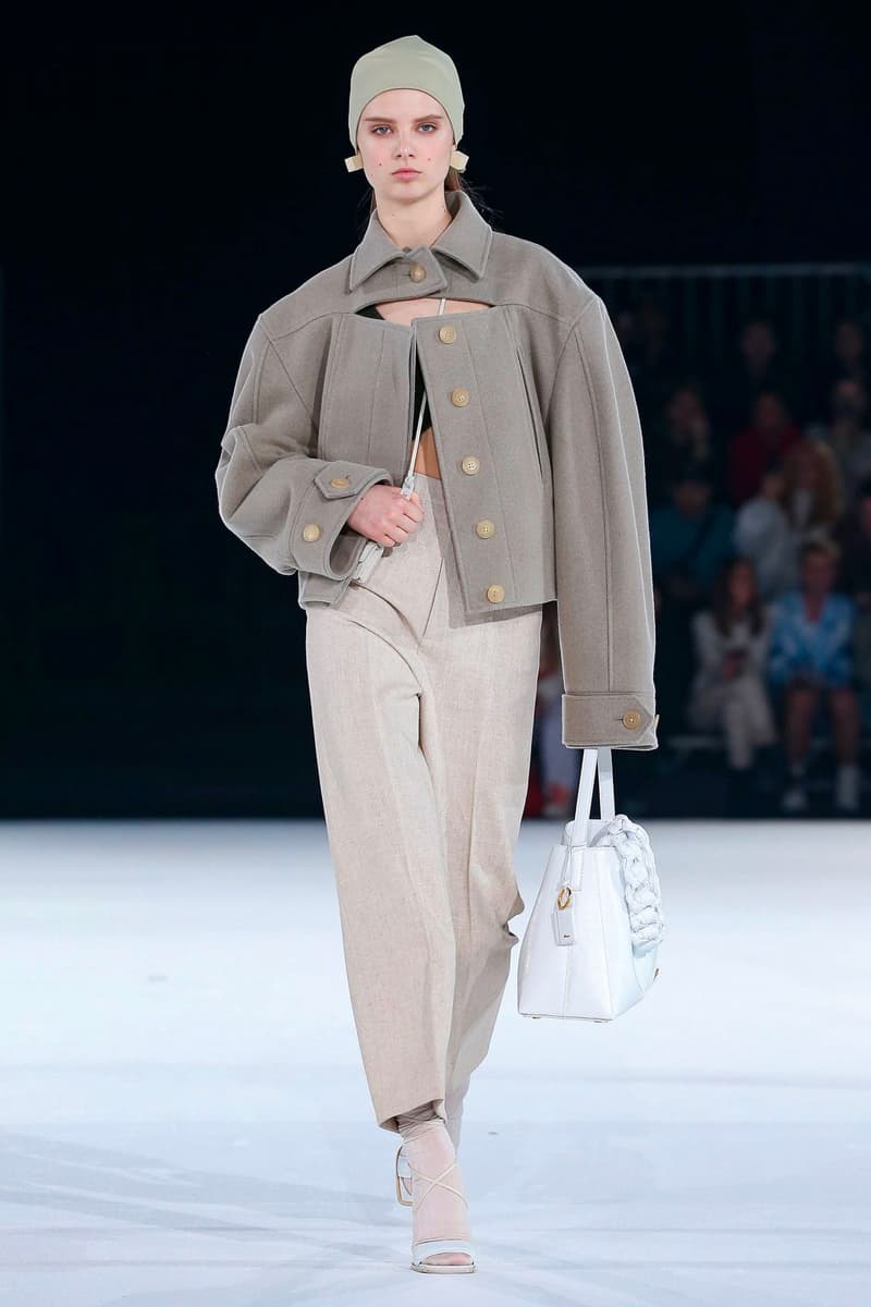 Jacquemus Fall Winter 2020 Collection Runway Paris Fashion Week pfw co ed mens womens french parisian deconstrcuted olive drab minimal denim exagerrated Simon Porte Jacquemus