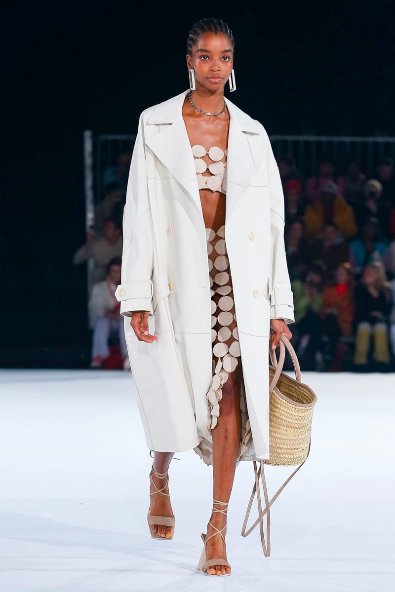 Jacquemus Fall Winter 2020 Collection Runway Paris Fashion Week pfw co ed mens womens french parisian deconstrcuted olive drab minimal denim exagerrated Simon Porte Jacquemus