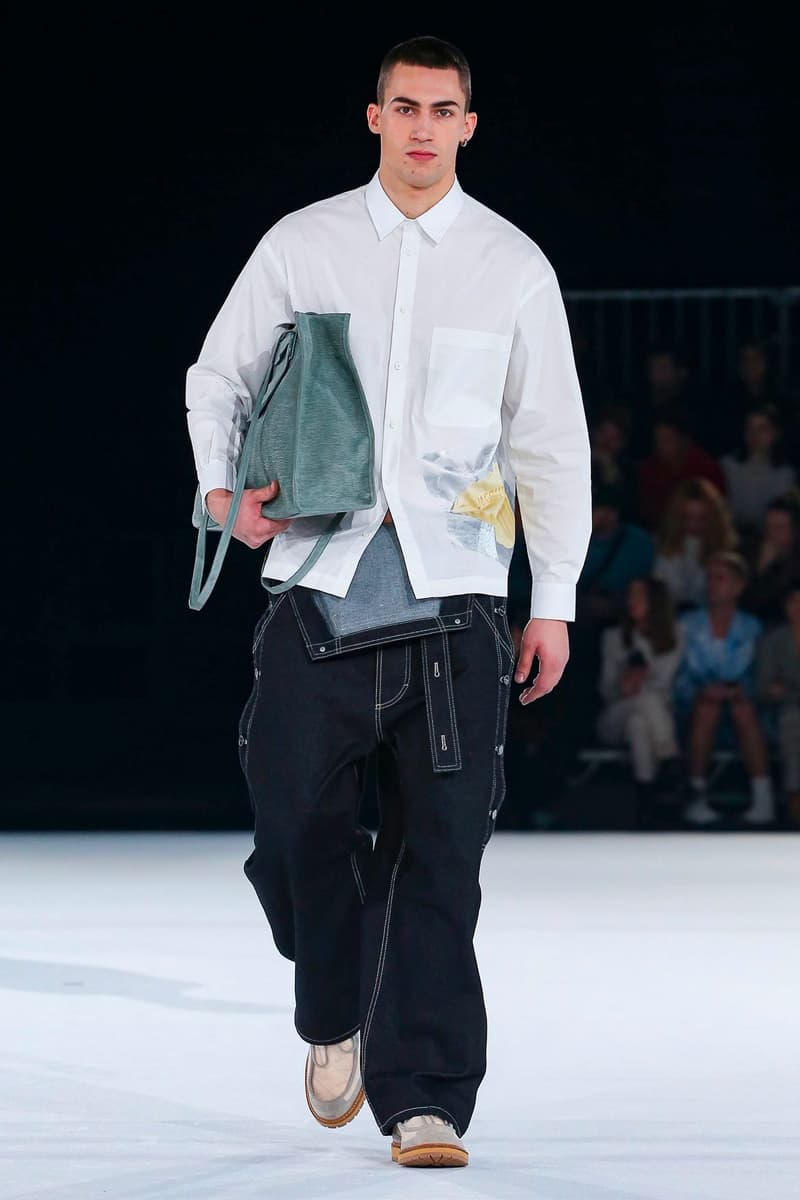 Jacquemus Fall Winter 2020 Collection Runway Paris Fashion Week pfw co ed mens womens french parisian deconstrcuted olive drab minimal denim exagerrated Simon Porte Jacquemus