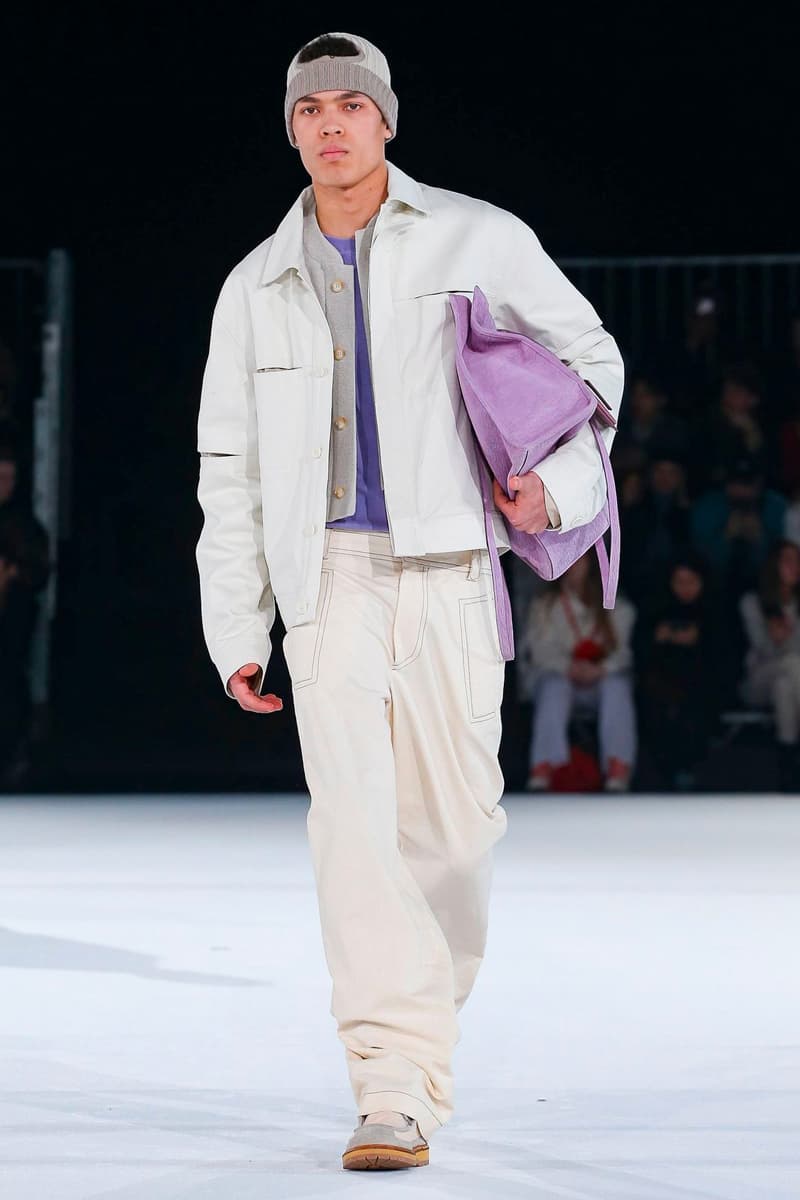 Jacquemus Fall Winter 2020 Collection Runway Paris Fashion Week pfw co ed mens womens french parisian deconstrcuted olive drab minimal denim exagerrated Simon Porte Jacquemus