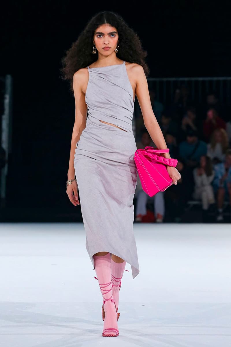 Jacquemus Fall Winter 2020 Collection Runway Paris Fashion Week pfw co ed mens womens french parisian deconstrcuted olive drab minimal denim exagerrated Simon Porte Jacquemus