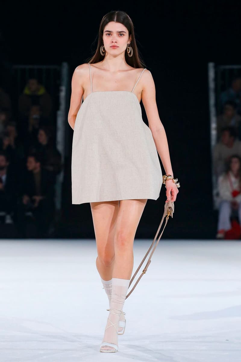 Jacquemus Fall Winter 2020 Collection Runway Paris Fashion Week pfw co ed mens womens french parisian deconstrcuted olive drab minimal denim exagerrated Simon Porte Jacquemus