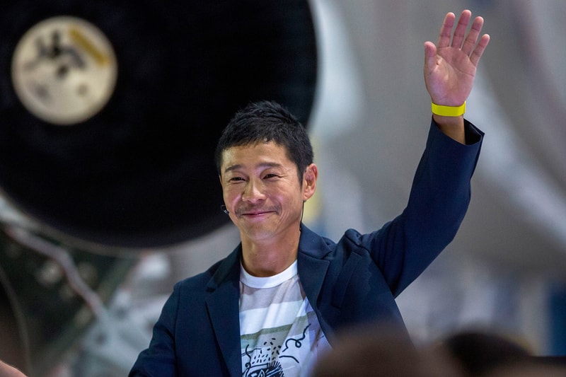 Japanese Billionaire To Give Away $9 Million To Twitter Followers Yusaku Maesaqa Tech Tycoon Lottery