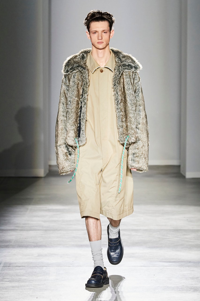 JIEDA Fall/Winter 2020 Collection Milan Men's Fashion Week Runway Presentation Trousers Blazers Coats Jackets Hoodies Vests Plaid Gingham Acid-Wash Knitwear Hiroyuki Fujita